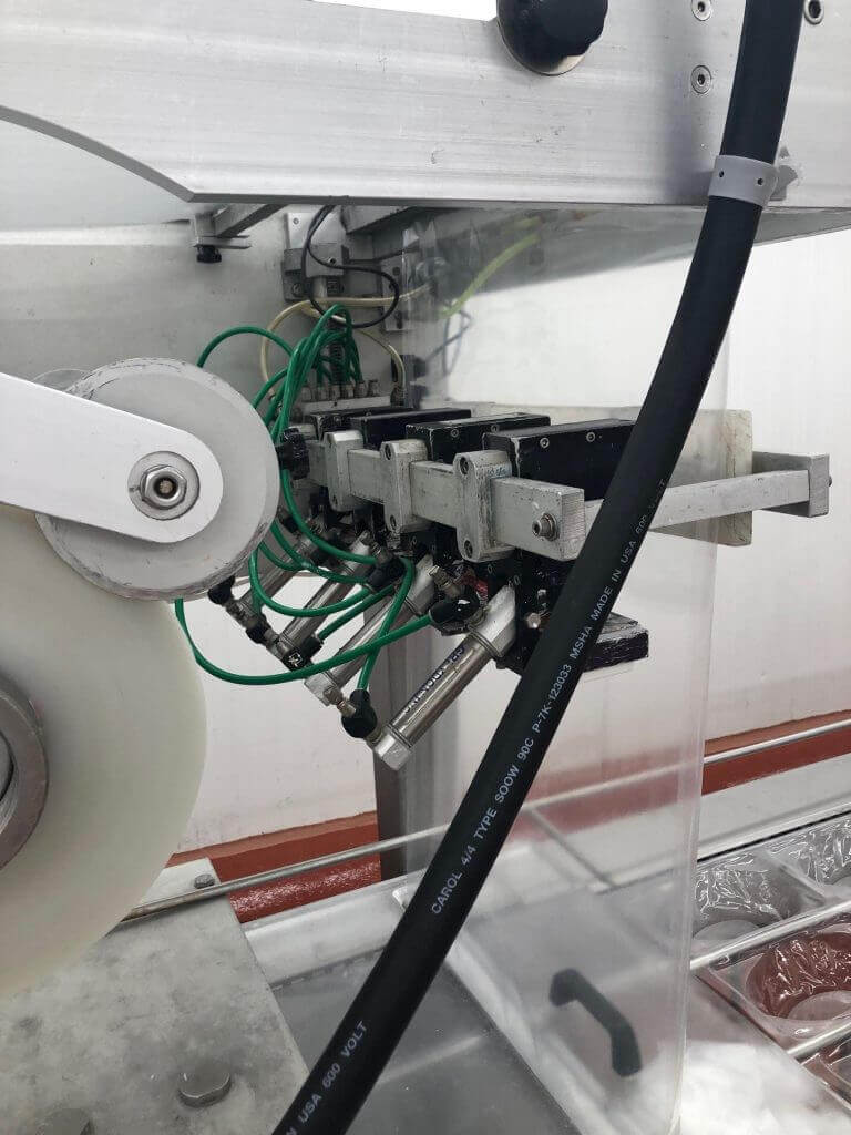 VC999 RS520 Vacuum Thermoformer