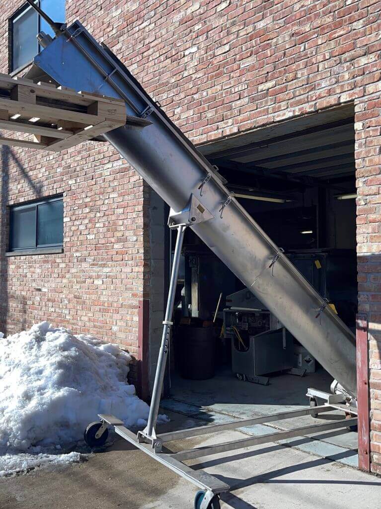 Weiler Incline Screw Conveyor - view 6