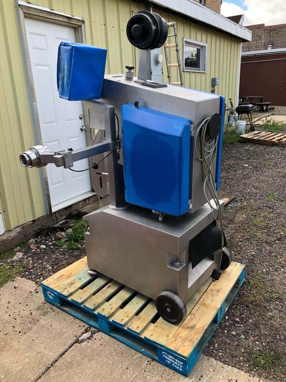 TIPPER TIE Swipper 18-15 Automatic Double Clipper | M&M Equipment Corp