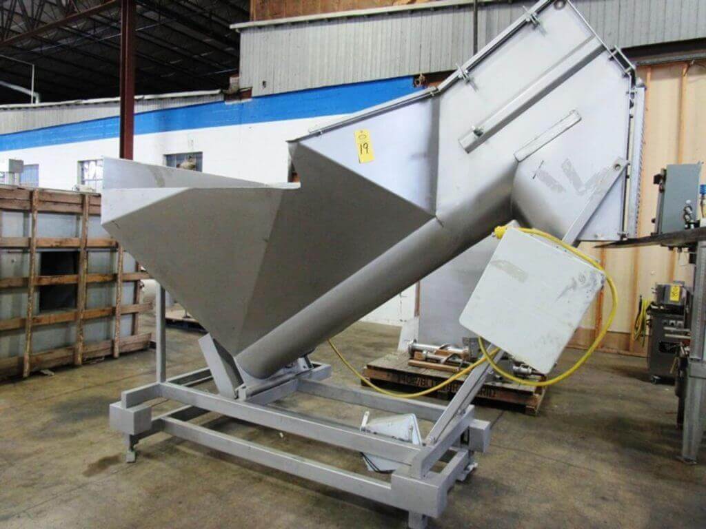 Stainless Steel 16" Dia. X 8' L Screw Loader