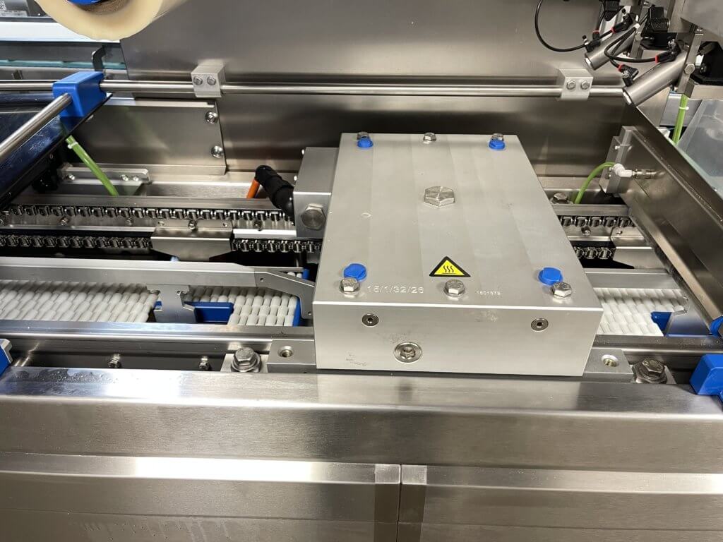 Repack RE 15 Rollstock Packaging Machine - view 16