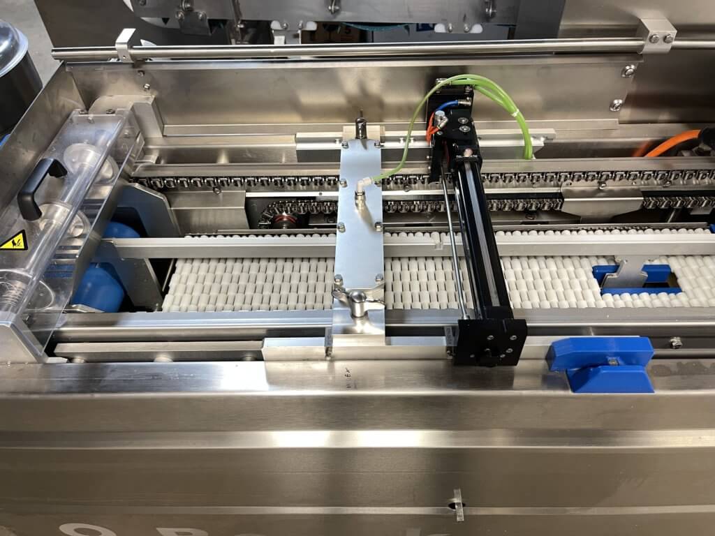 Repack RE 15 Rollstock Packaging Machine - view 18