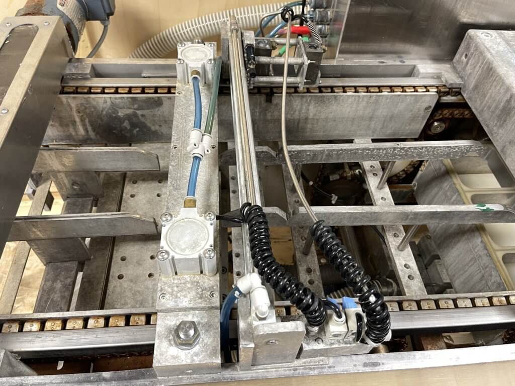 Rollstock Inc. RA-200 Rollstock Packaging Machine - view 5