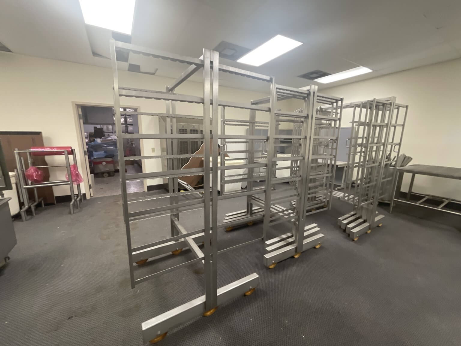 New and used Smokehouse Trucks | M&M Equipment Corp