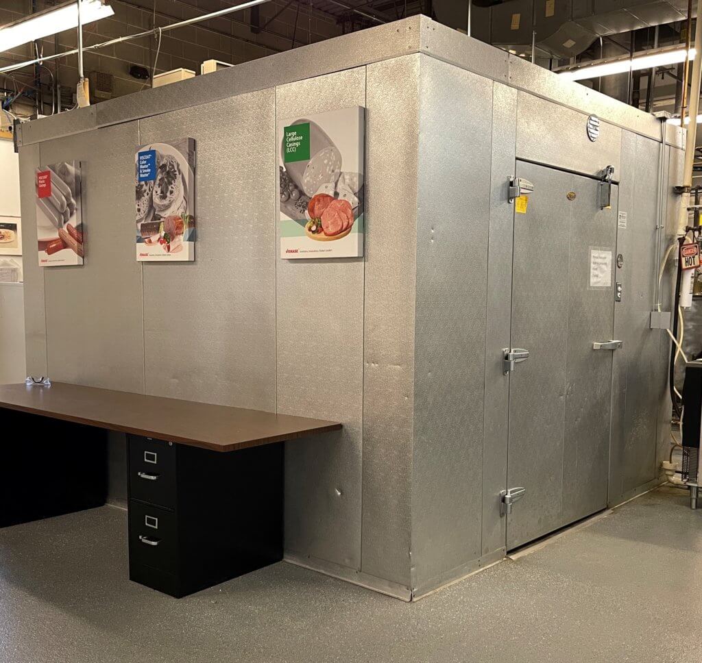 Brown Walk-In Cooler - view 2