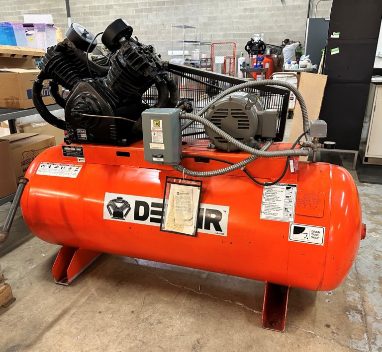 Devair VAT-5063 Air Compressor
