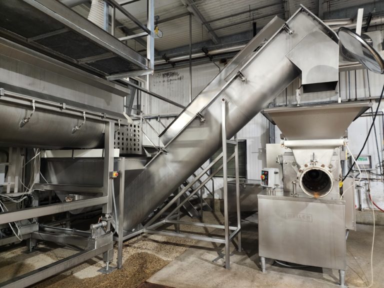 Custom Stainless Screw Loader