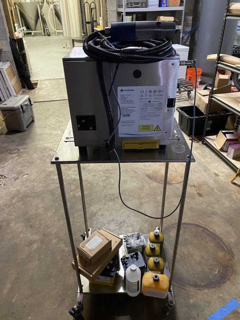 Domino AX 150i Label Applicator & Printer - view 2