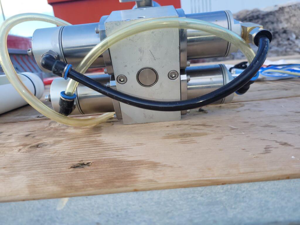 Volumetric Technologies Guillotine - view 5