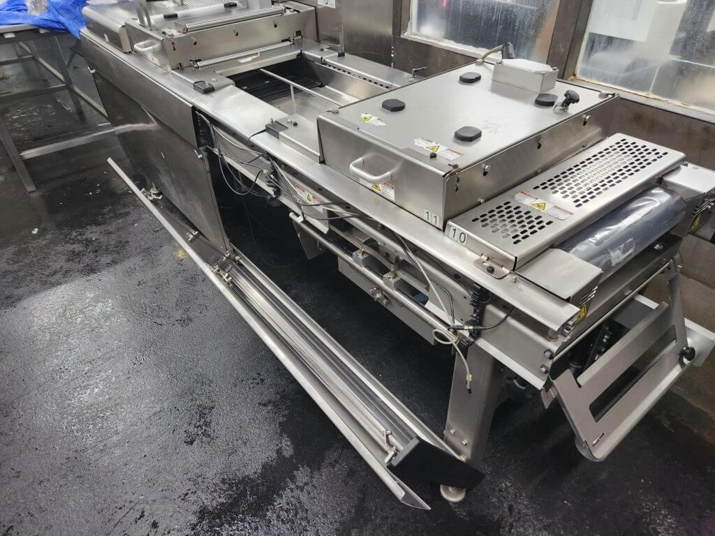 Multivac R085 Vacuum Packaging Roll Stock Machine - view 3
