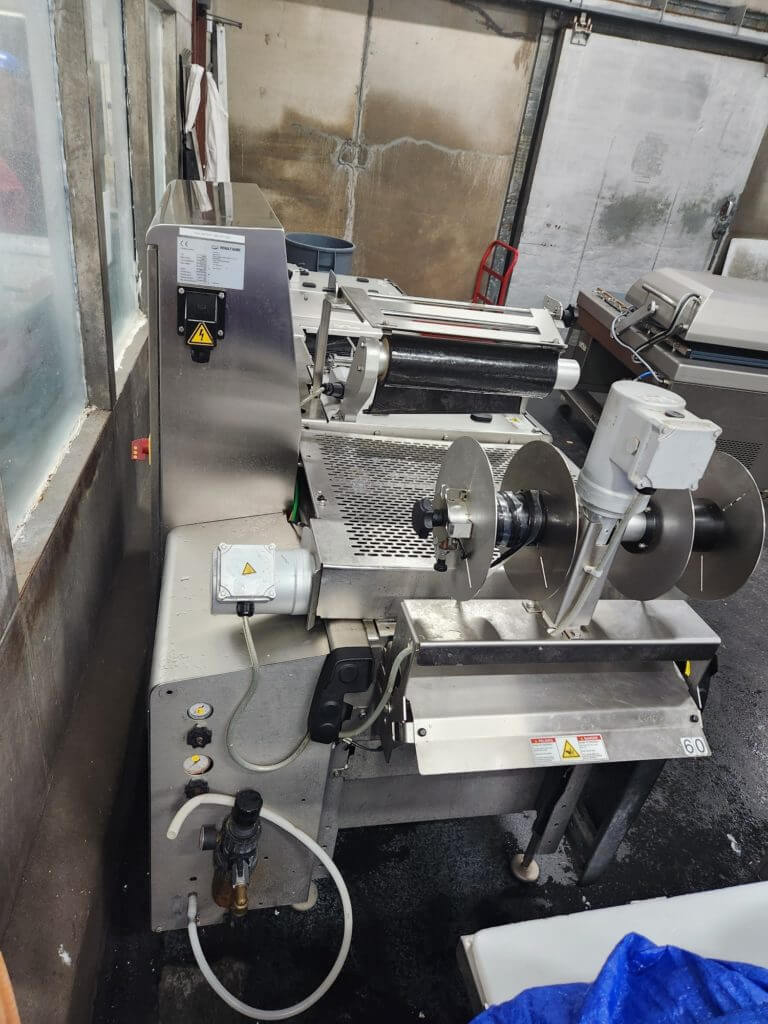Multivac R085 Vacuum Packaging Roll Stock Machine - view 5