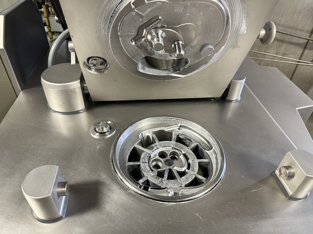 Handtmann VF 616 Vacuum Stuffer - view 3