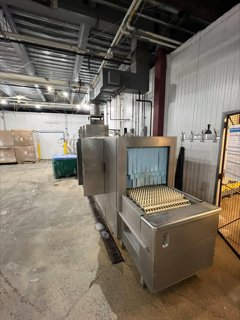 Hobart FT1000ER Energy Recovery Flight-Type Dishwasher - view 3