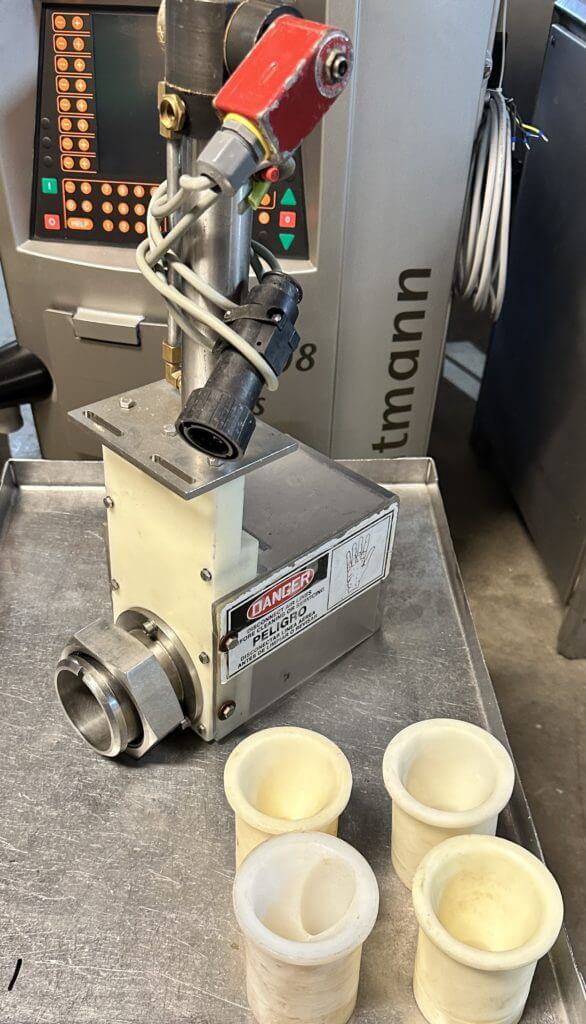 Vemag 811 Guillotine Cutoff Nozzle - view 2