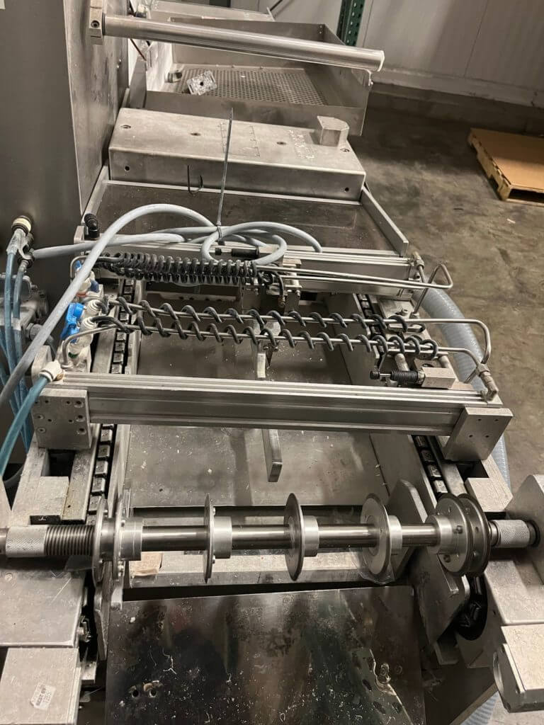 Rollstock Inc RA-200 Packaging Machine - view 2