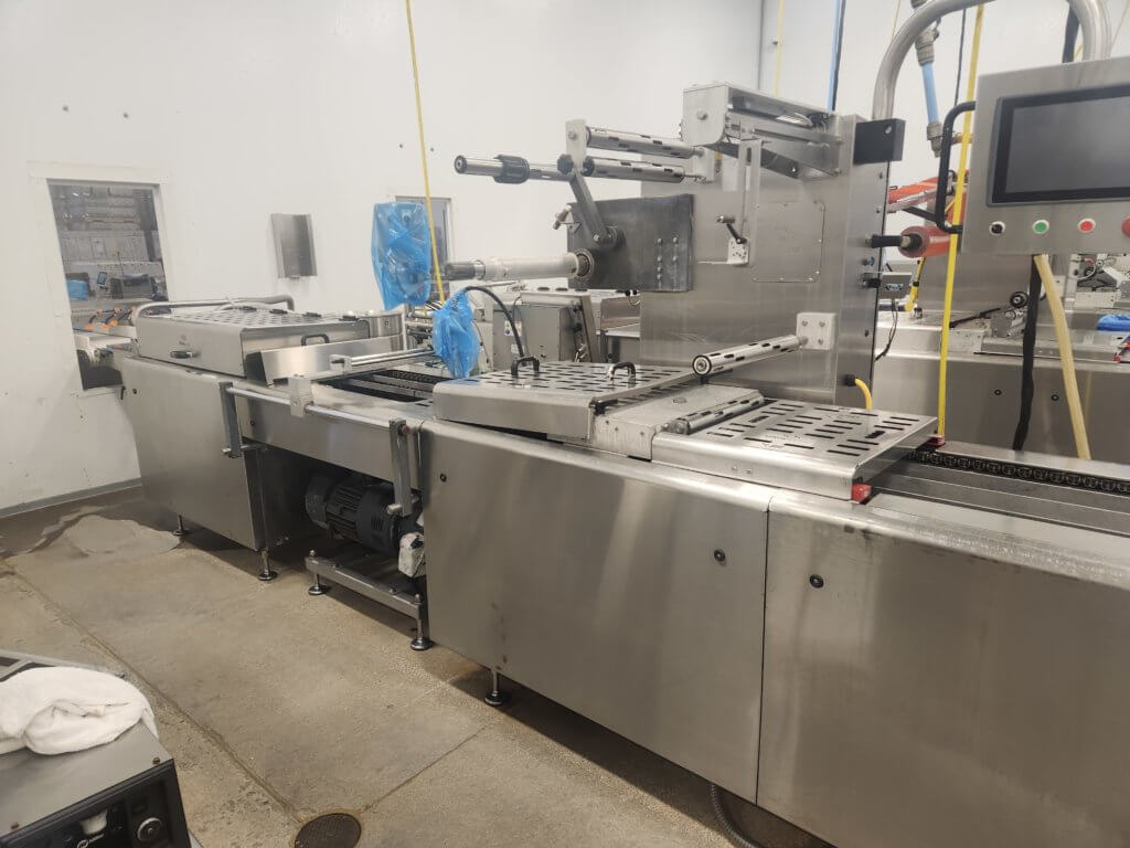 Ultrasource Bison Rollstock Packaging Machine - view 2