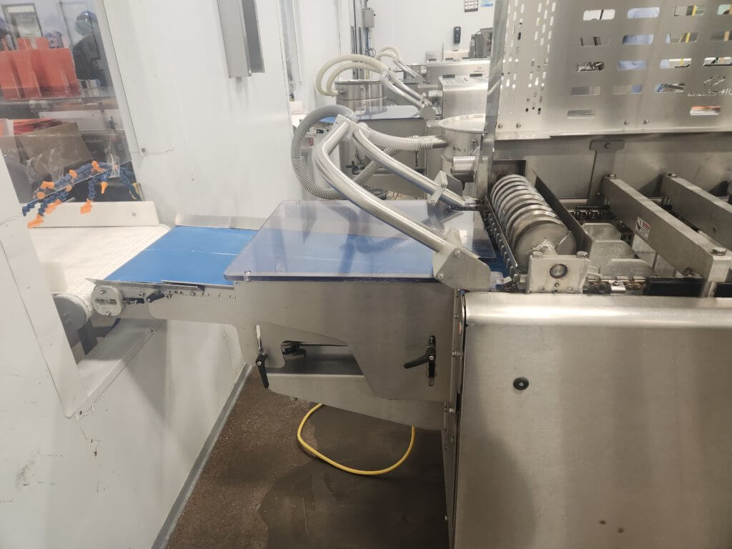 Ultrasource Bison Rollstock Packaging Machine - view 4
