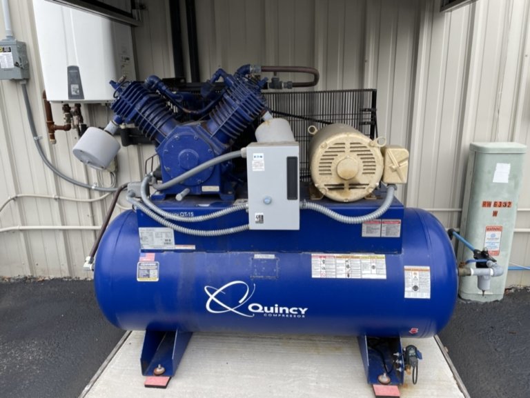 Quincy QT-15 Air Compressor