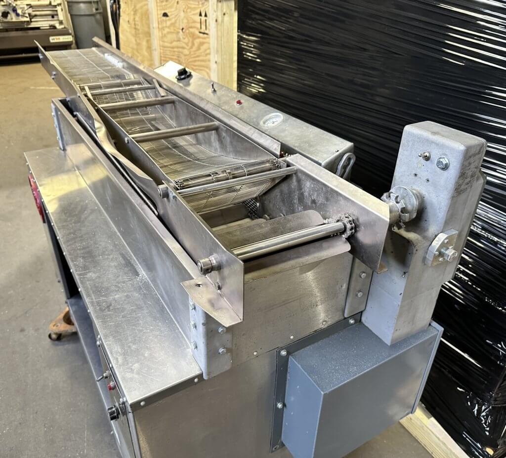 Belshaw Robot FRI AF-1 Donut Fryer - view 4