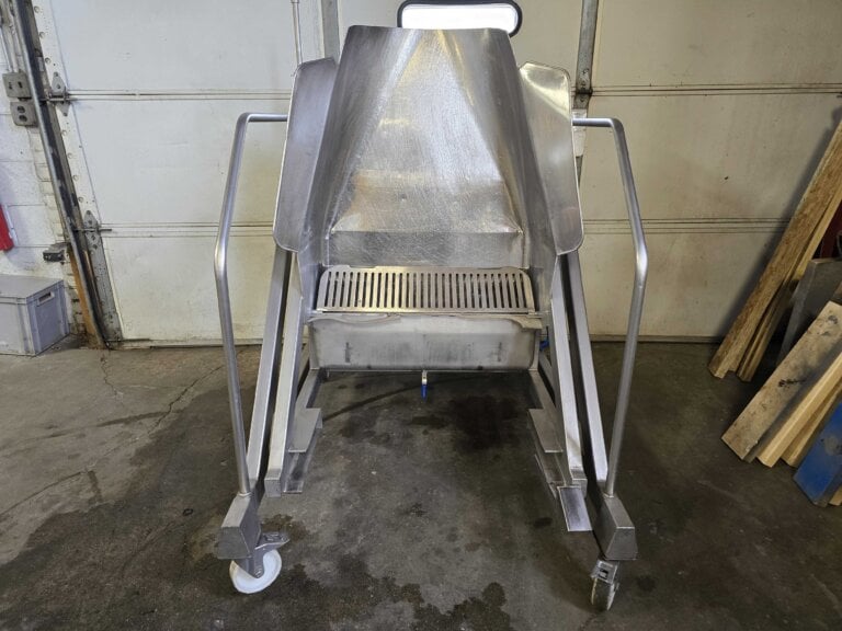 Nowicki WPH-2 Buggy Dumper