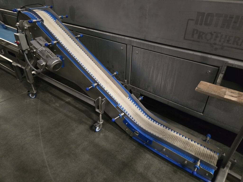Nu Clean Incline Conveyor