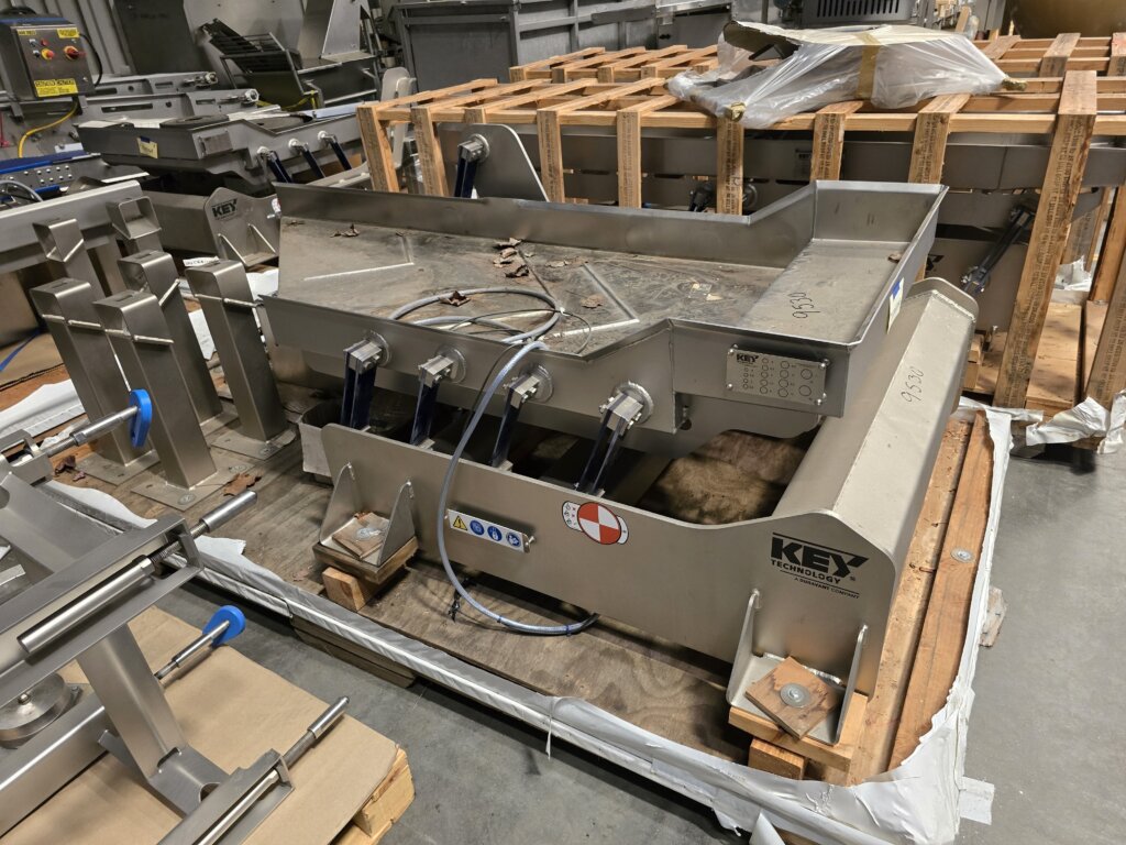 KEY Technology SH01-122079 Vibratory Conveyor - view 2