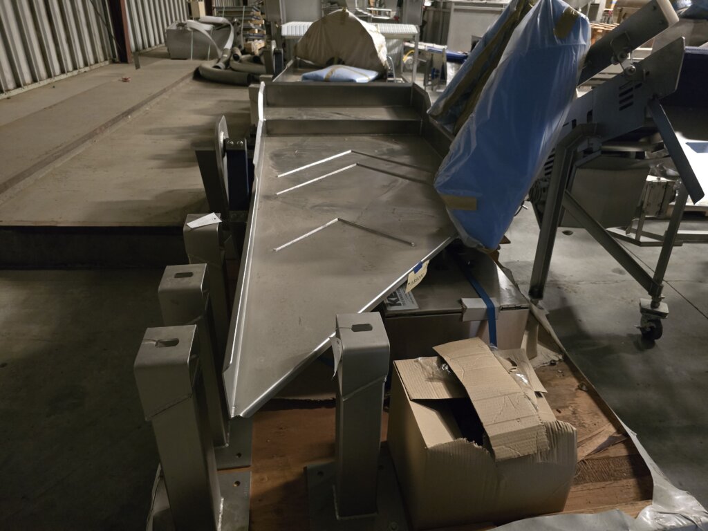 KEY Technology SH01-122080 Vibratory Conveyor - view 2