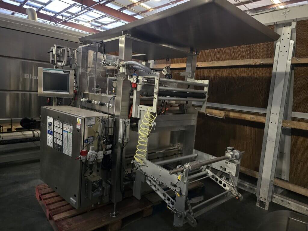Matrix Morpheus MVC-300 Horizontal Form Fill Seal Machine - view 2