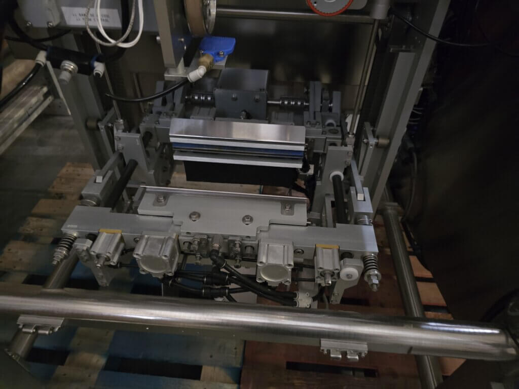 Matrix Morpheus MVC-300 Horizontal Form Fill Seal Machine - view 6