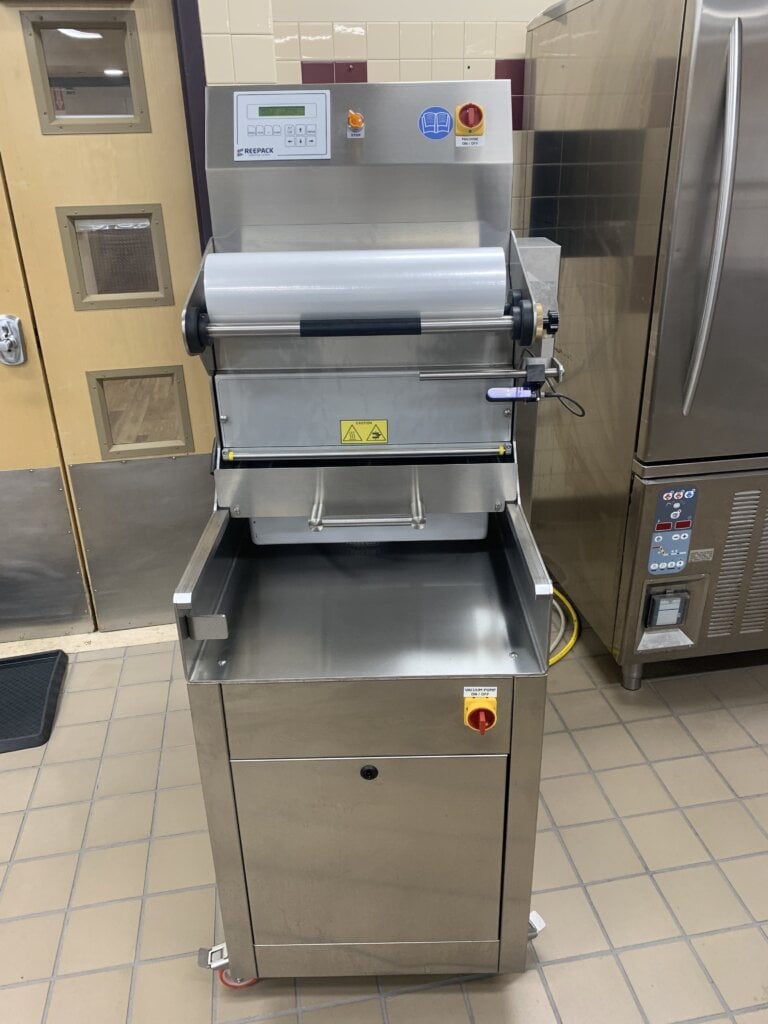 Reepack Reetray 30 Skin Tray Sealing Machine