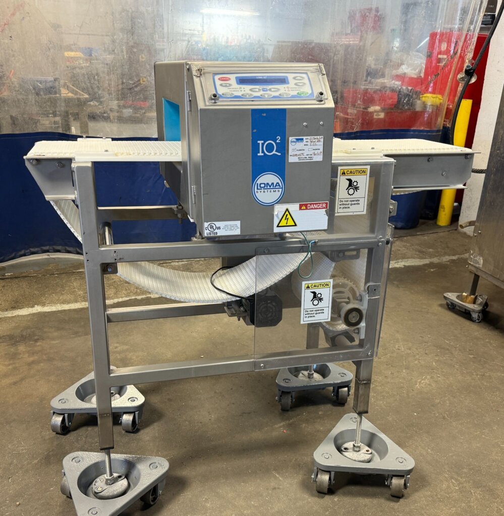 Loma IQ2 Metal Detector