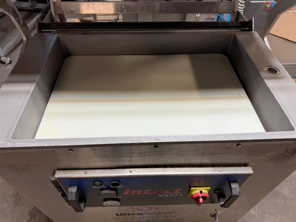Ultrasource Intact VS571 Vacuum Skin Packaging Machine - view 3