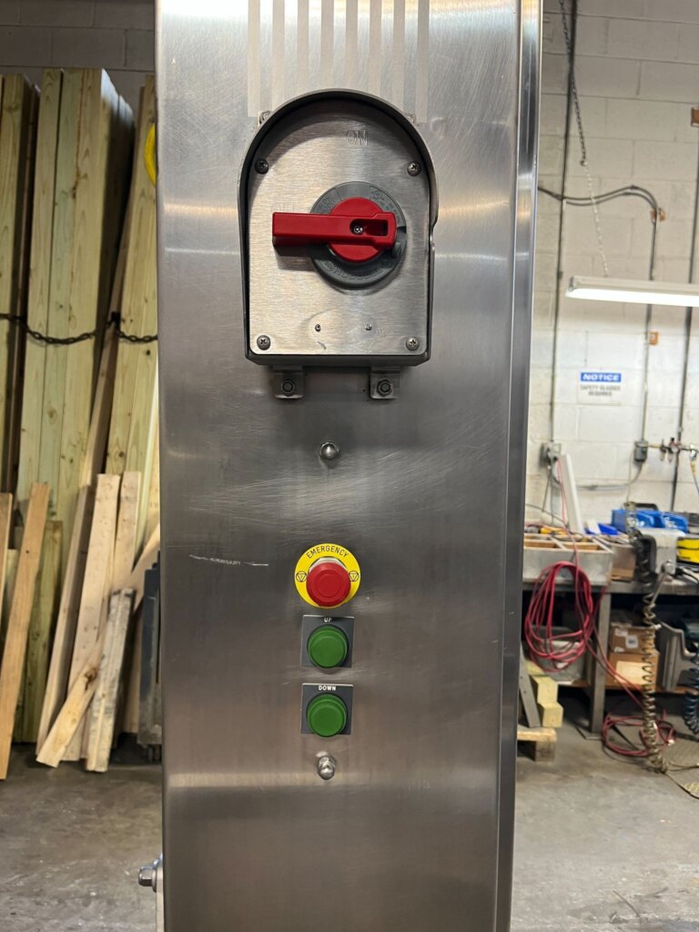 E-Quip 320 Cart Lift - view 3