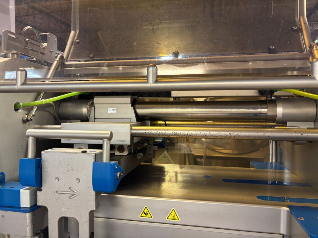 Sealpac A4 Tray Packaging Machine - view 12