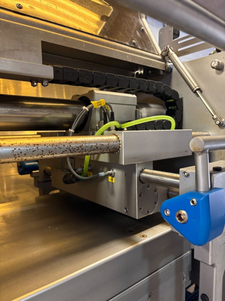 Sealpac A4 Tray Packaging Machine - view 21