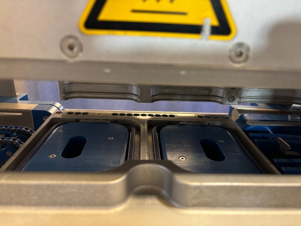 Sealpac A4 Tray Packaging Machine - view 22
