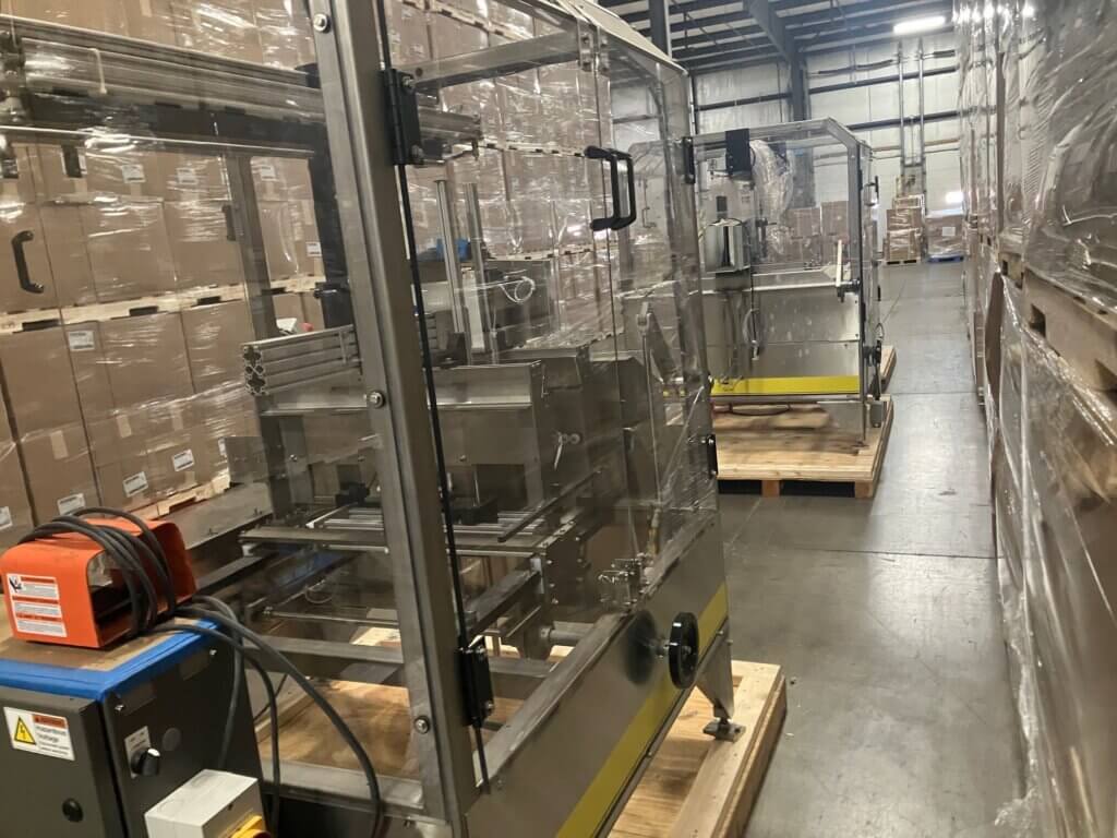 Econocorp 10830 Semi-Automated Case Packer - view 4