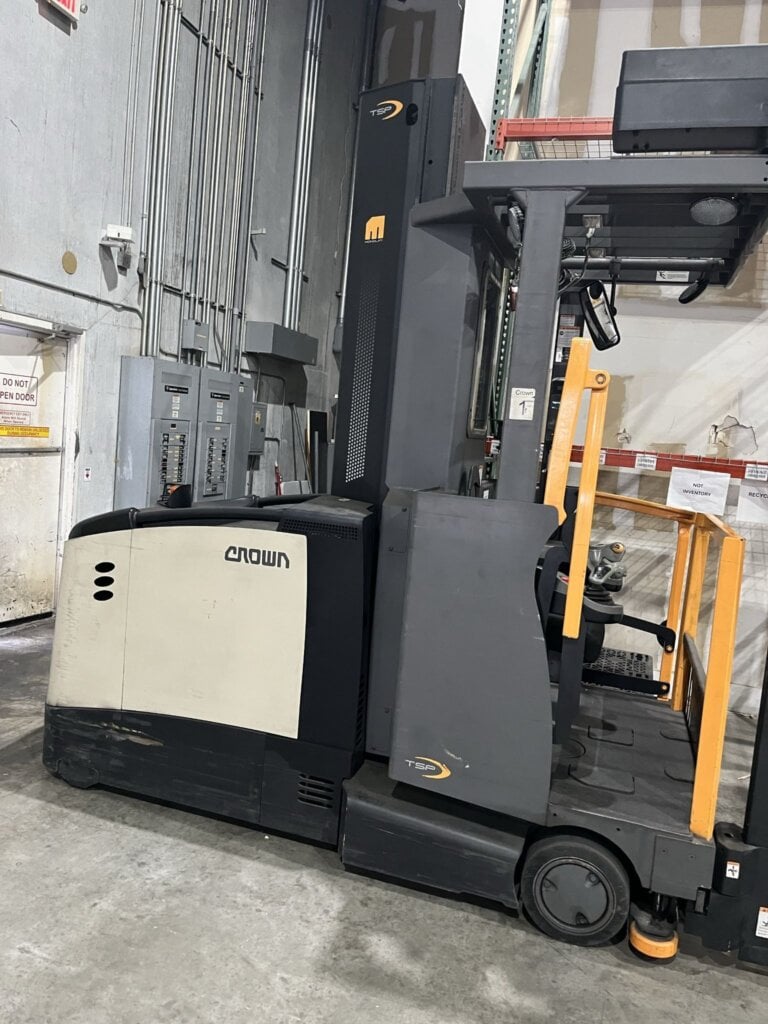 Crown Equipment TSP 6500 Forklift