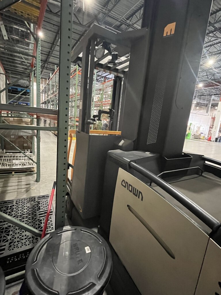 Crown Equipment TSP 6500 Forklift - view 5