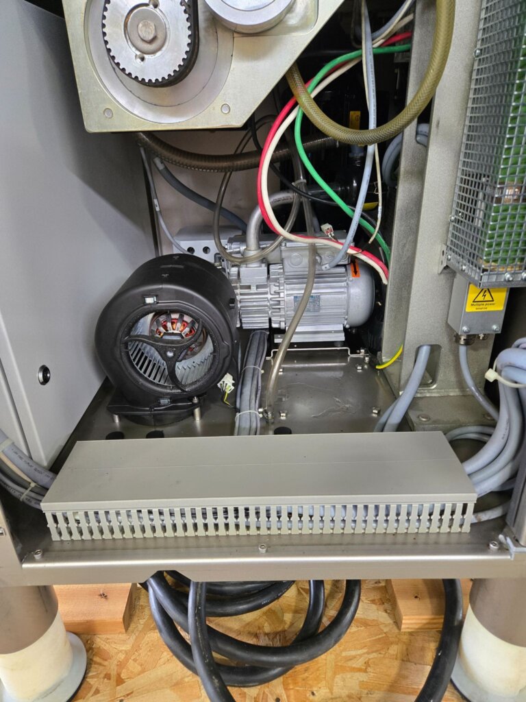 Inside Machine 4