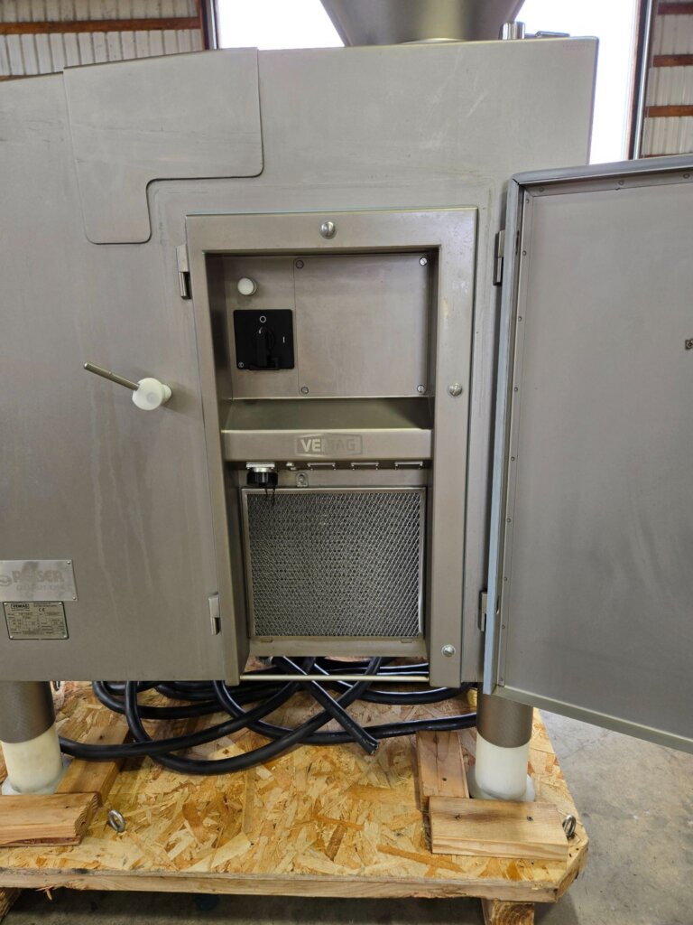 Machine – Back – Door open