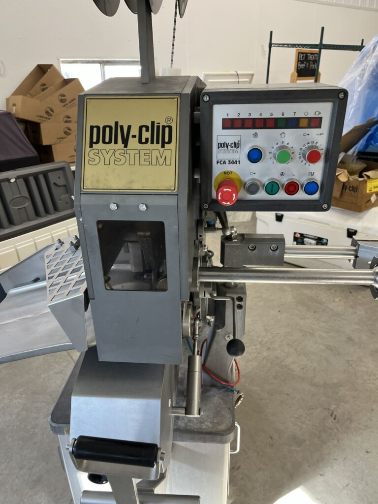 POLY-CLIP FCA 3441 CLIPPER