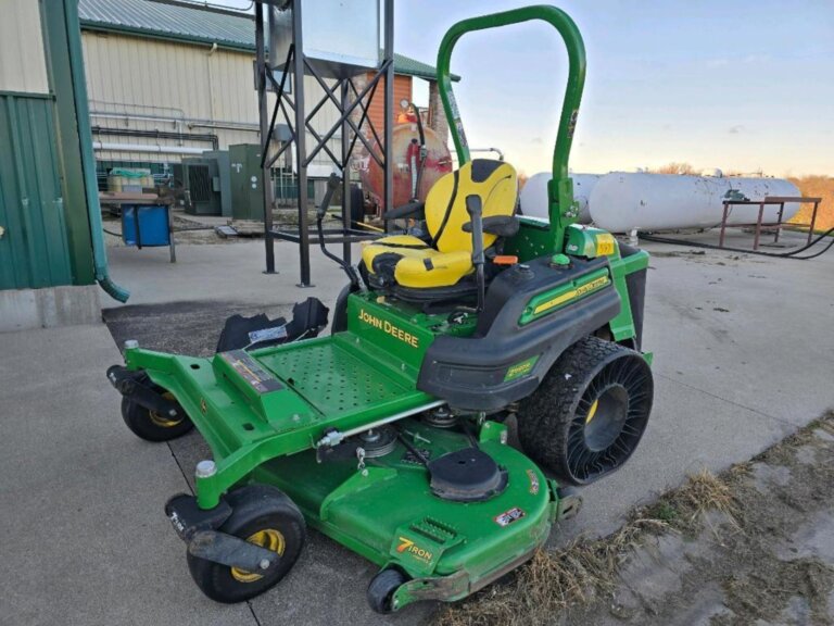 John Deere Z997R Zero Turn Lawn Mower