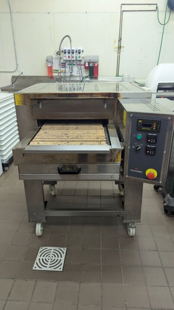Italforni conveyor stone oven TSA Eletric 18 (4)