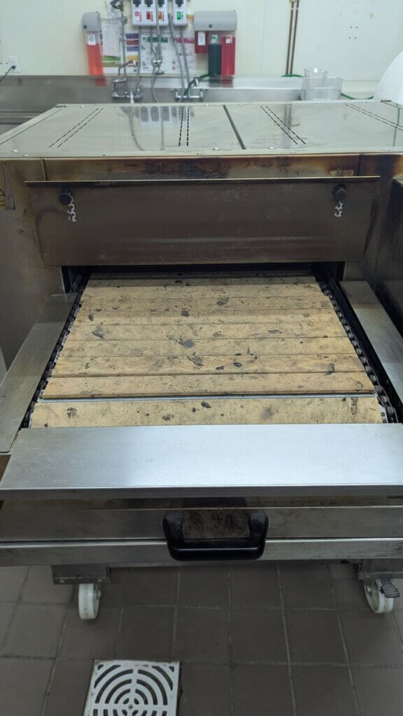 Italforni conveyor stone oven TSA Eletric 18 (5)
