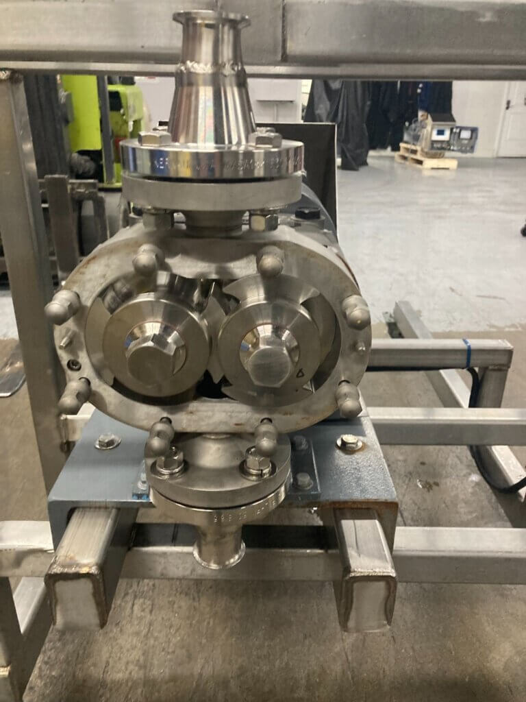 Pump cover off 7