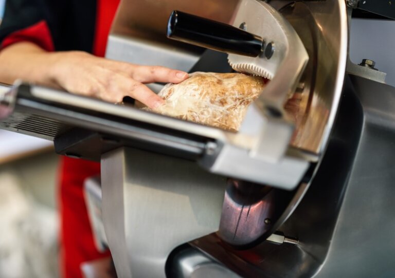 A Buyer’s Guide to Commercial Food Slicers