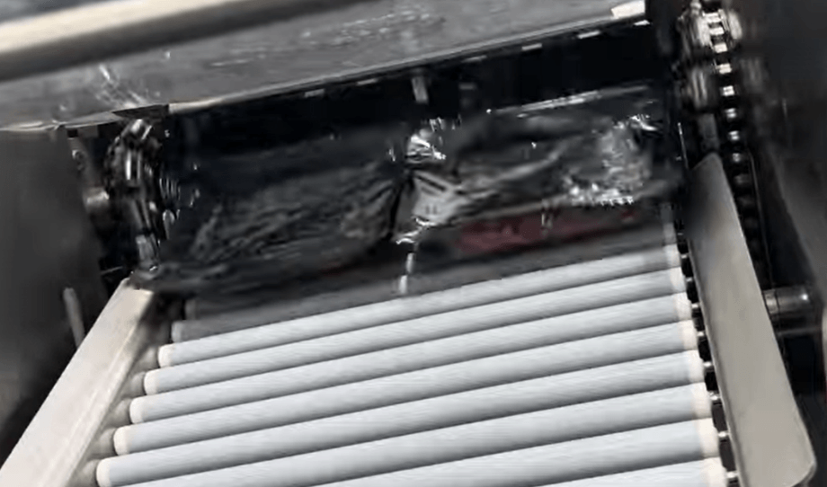 Bulldog Rollstock Packaging Machine 4