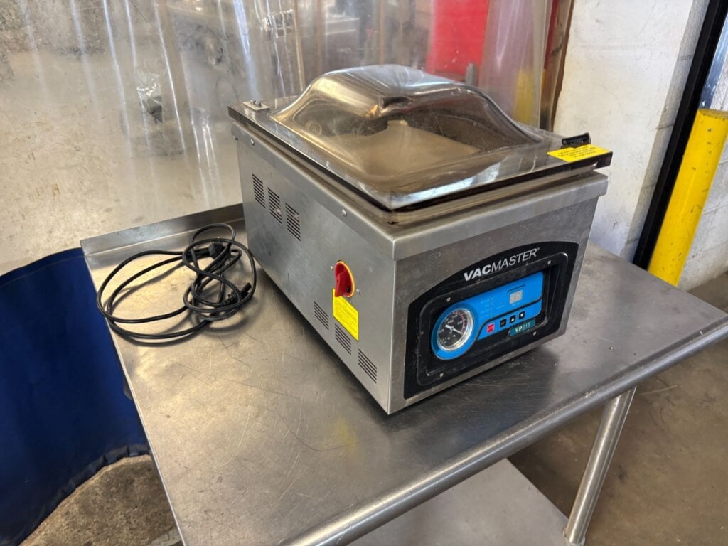 Vacmaster VP215 Chamber Vacuum Sealer