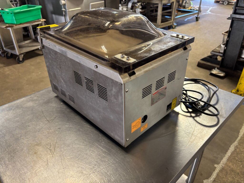 Vacmaster VP215 Chamber Vacuum Sealer - view 3